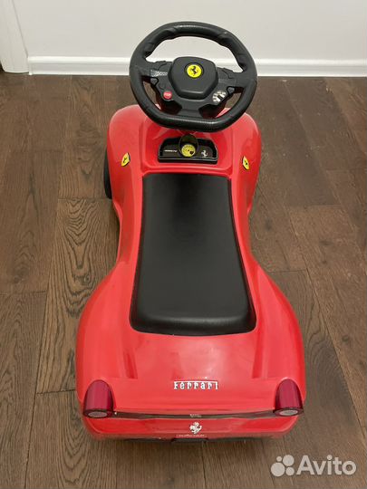 Машинка толокар Ferrari