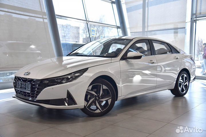 Hyundai Elantra 1.5 CVT, 2022