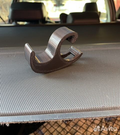 Крючек в багажник Skoda