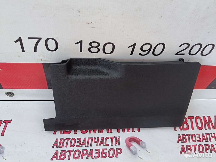 Накладка багажника правая Шкода Кодиак 16-23