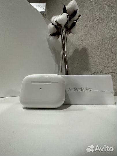 Airpods pro 2 новые с гарантией + чехол