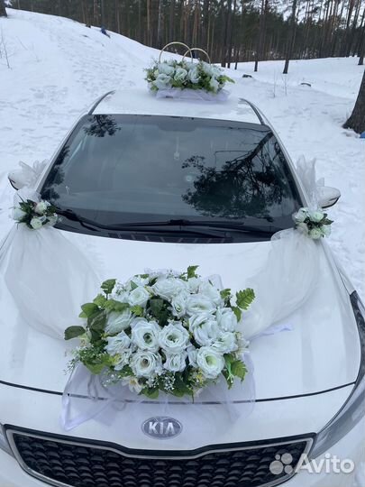 Свадебное украшение на машину. Аренда