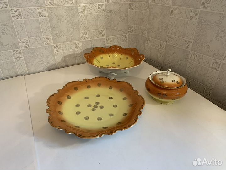 Блюдо.Сухарница на ножках.Сахарница.гдр