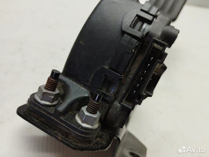 Педаль газа Renault Duster K4MA606 2014