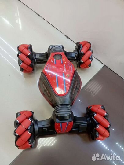 Машинка перевертыш жестами