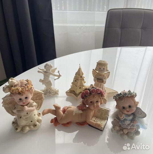 Статуэтки