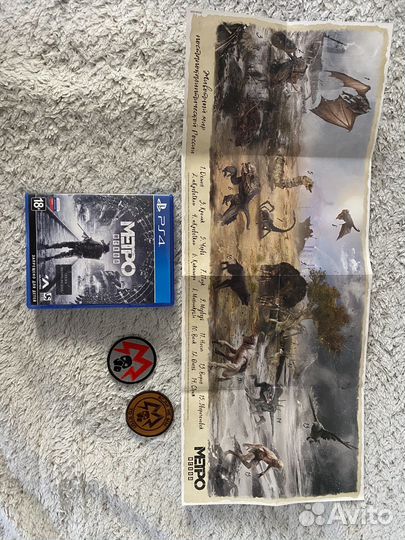 Нашивки и плакат из метро исход