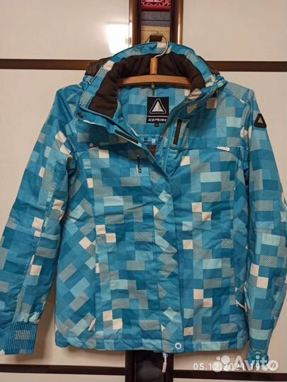 Горнолыжная куртка женская 46 48
