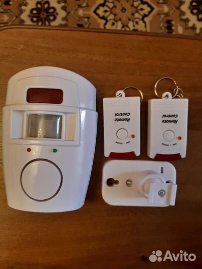 Охранная сигнализация с инфракрасным датчиком движ