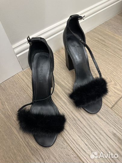 Босоножки натуральная кожа