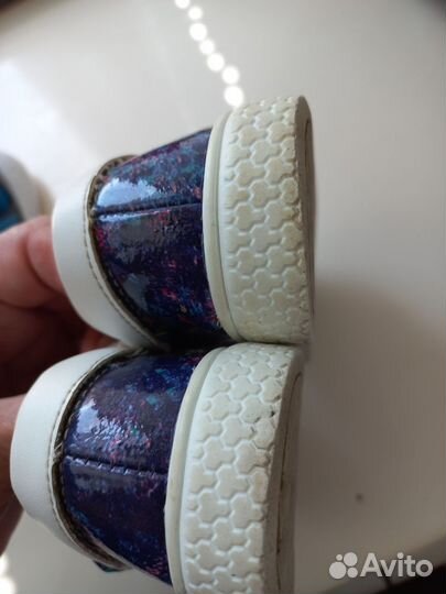 Кроссовки детские 24разм