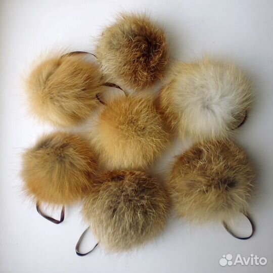 Помпон из меха лисы рыжей
