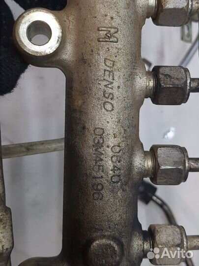 Рампа топливная Mitsubishi L200, 2010