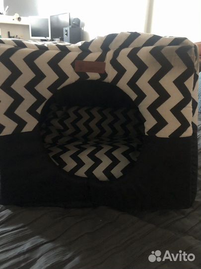 Дом для кошки/маленькой собаки