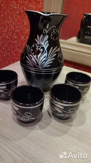 Глиняный кувшин и стаканчики, новые