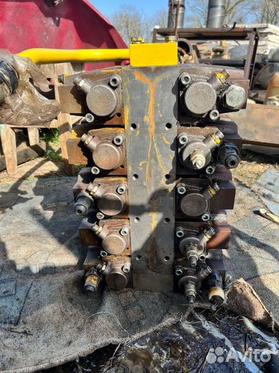 Гидрораспределитель на экскаватор ek -12-14