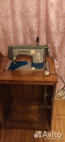 Швейная машина Чайка 2 кл 116-1 с тумбой