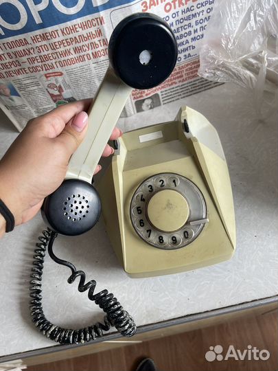 Дисковый телефон эпохи СССР