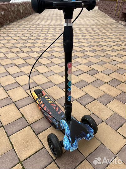 Самокат детский трехколесный