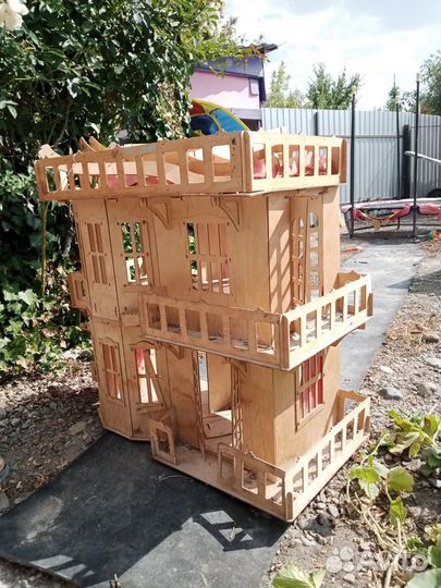 Кукольный домик