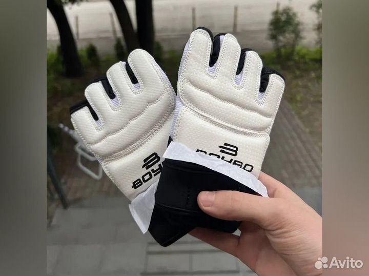 Перчатки для каратэ с фиксацией