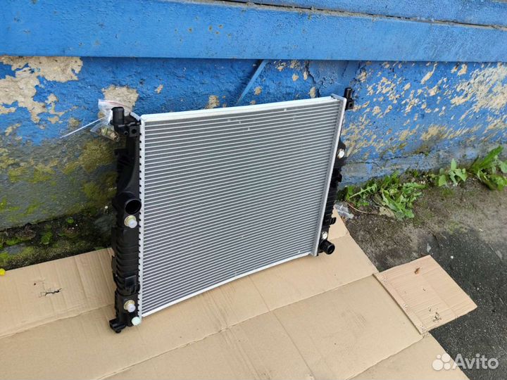 Радиатор охлаждения Мерседес w164 ML GL w251 R кла