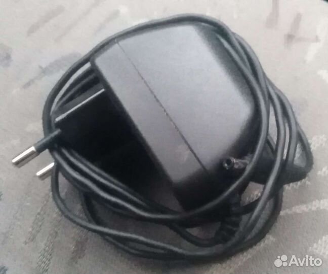 Зарядник от Nokia (толстый)