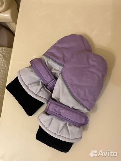 Шапка новая 50-52 и варежки зимние