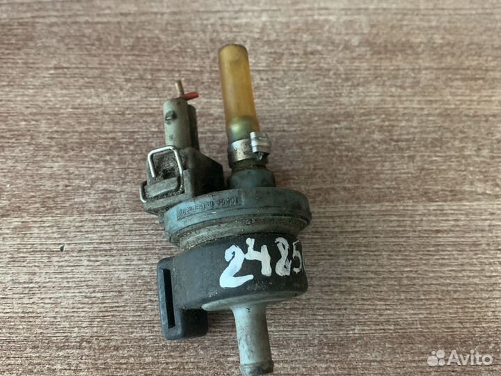 Клапан вентиляции топливного бака Audi VW Skoda