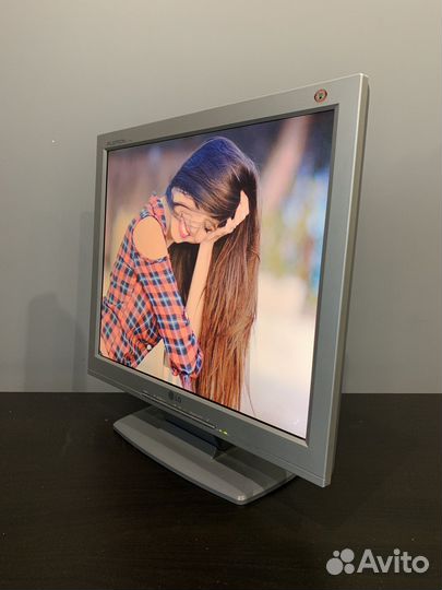Монитор LG 17 дюймов