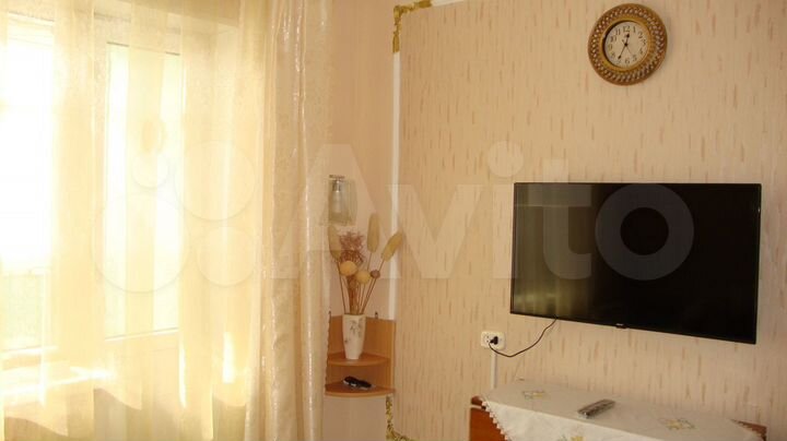 2-к. квартира, 48 м², 1/9 эт.
