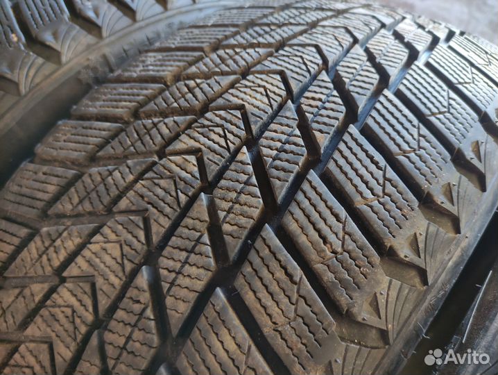 Roadstone Winguard Ice Plus 205/50 R17