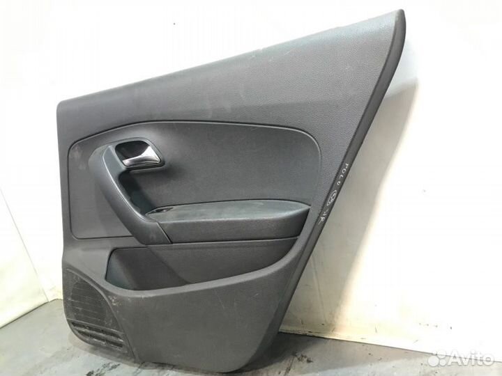Обшивка двери задняя правая Volkswagen Polo 1