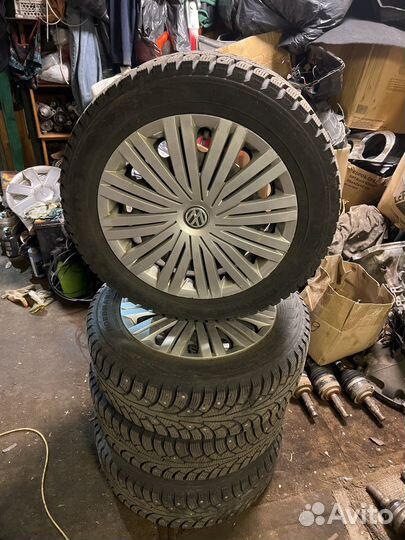 Шипованные колеса в сборе на поло фольксваген