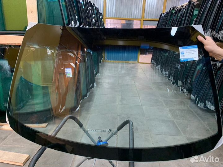 Лобовое стекло Фольксваген Гольф