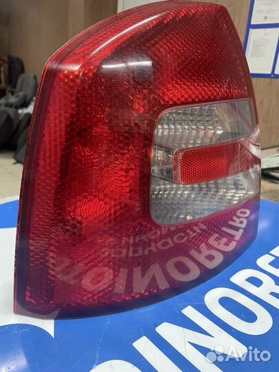 Фонарь задний левый Skoda Octavia (A5) 2004-2013