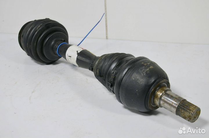 Приводной вал передний левый Mercedes-Benz Gla