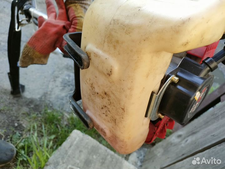 Триммер бензиновый