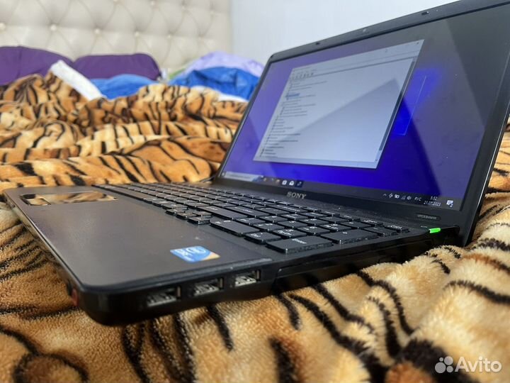 Ноутбук sony vaio i5