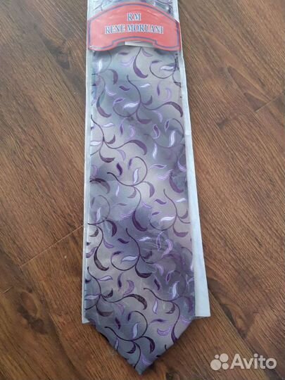 Новый галстук