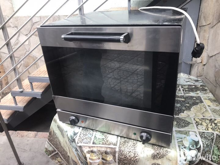 Печь конвекционная smeg