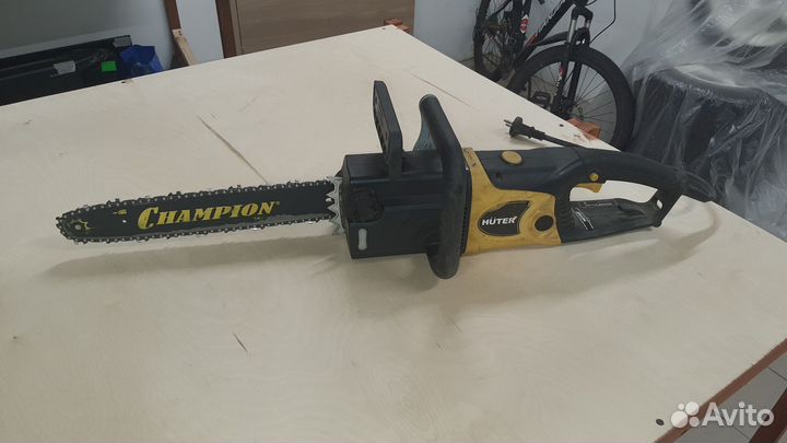 Сетевая цепная пила Huter ELS-2400