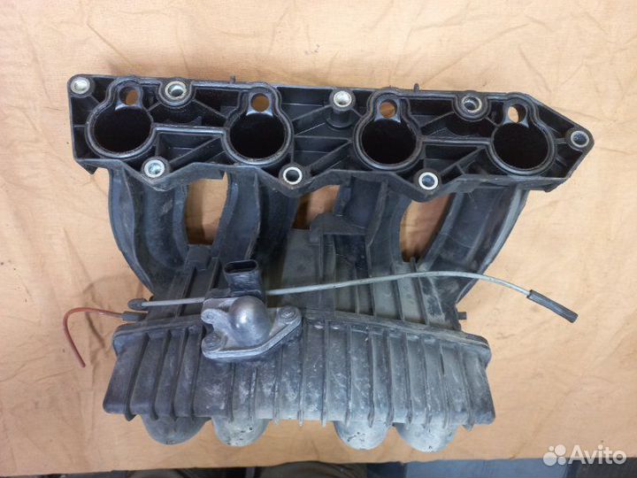 Коллектор впускной Ssangyong Kyron внедорожник 2.0