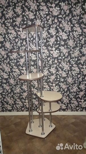 Подставка под цветы