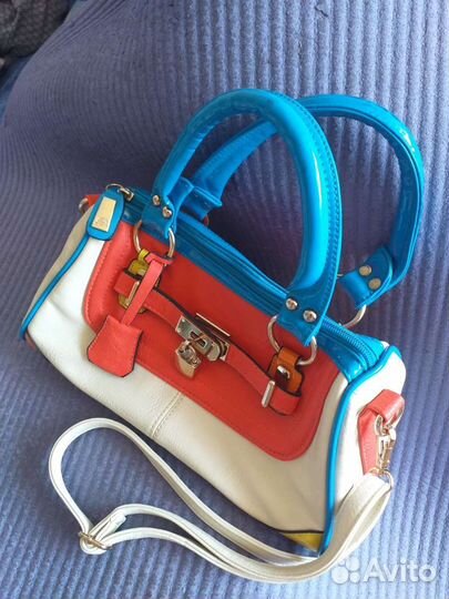 Сумочка. Яркая, позитивная. Стильная