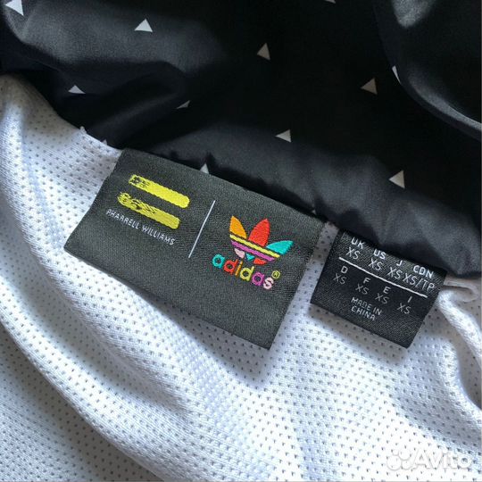 Ветровка Анорак Adidas x Pharrell Williams S