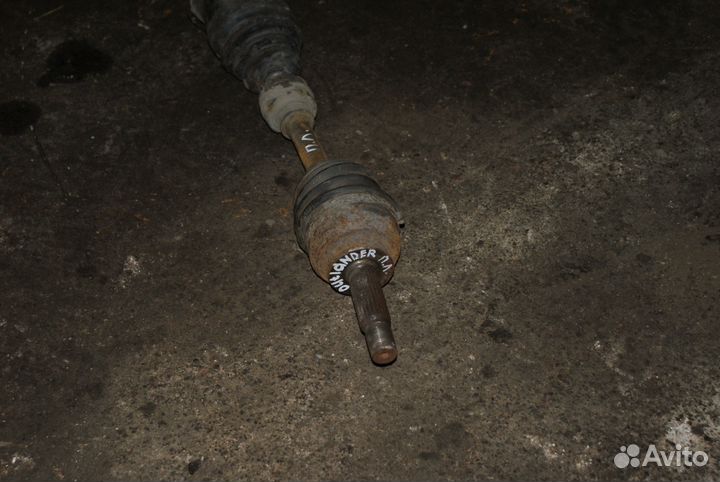 Передняя левая полуось Mitsubishi Outlander CU