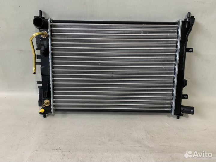 Hyundai Solaris 2017- Радиатор основной Автомат