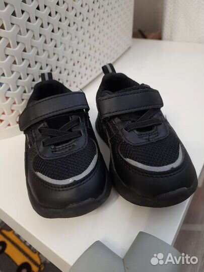 Кроссовки для мальчика 22 размер