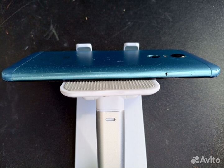 Xiaomi Redmi 5 Plus, 3/32 ГБ